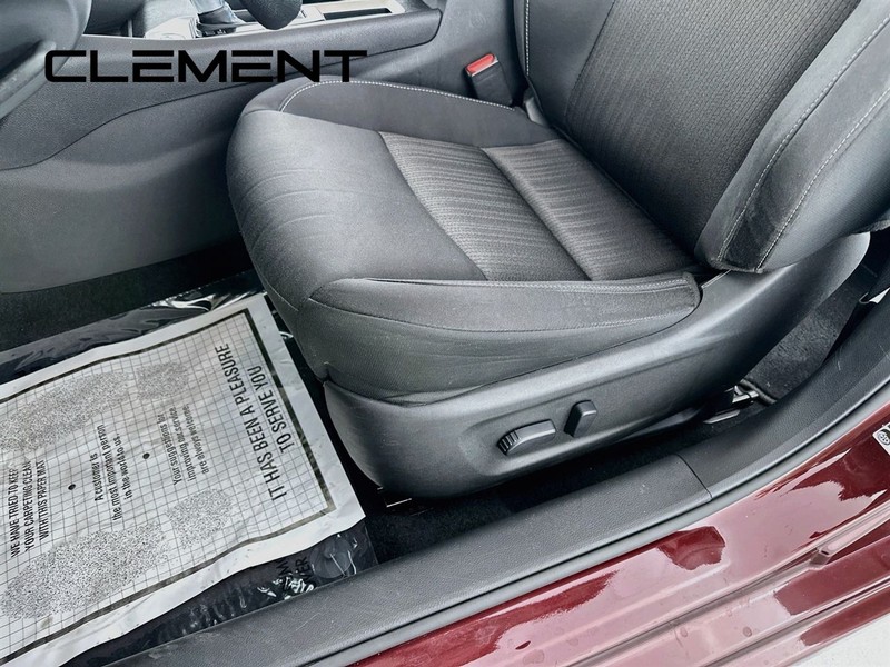 Nissan Altima Vehicle Image 27