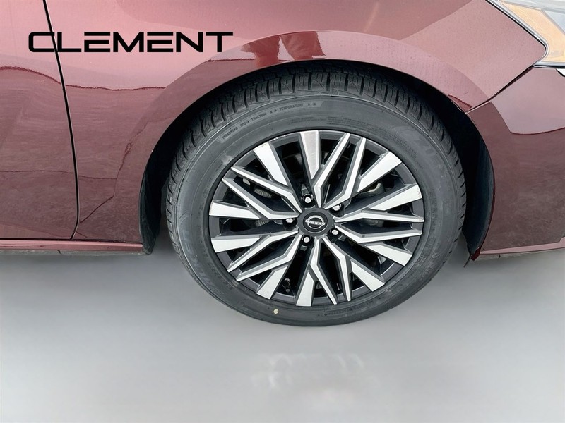 Nissan Altima Vehicle Image 34