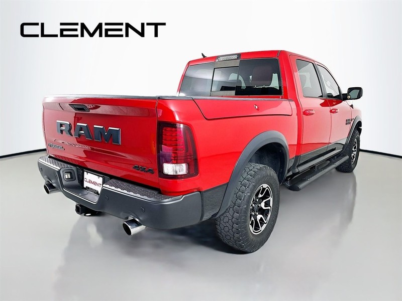 Ram 1500 Vehicle Full-screen Gallery Image 7