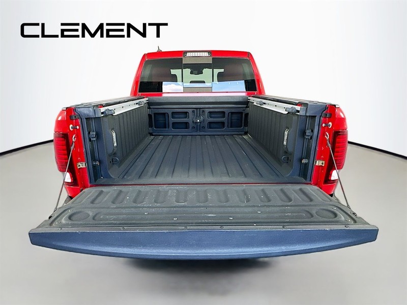 Ram 1500 Vehicle Full-screen Gallery Image 11