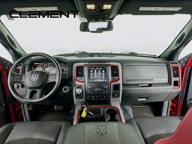 Ram 1500 Vehicle Full-screen Gallery Image 12