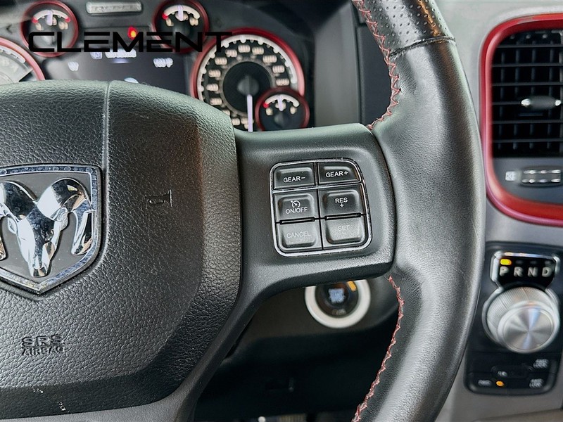 Ram 1500 Vehicle Full-screen Gallery Image 17