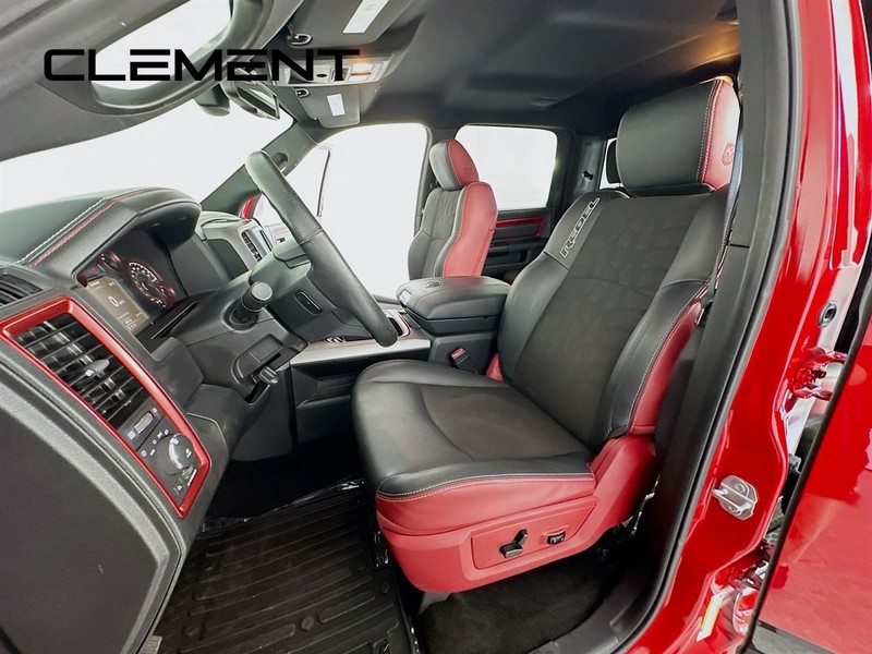 Ram 1500 Vehicle Full-screen Gallery Image 30