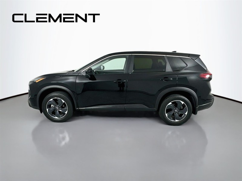 Nissan Rogue Vehicle Image 06