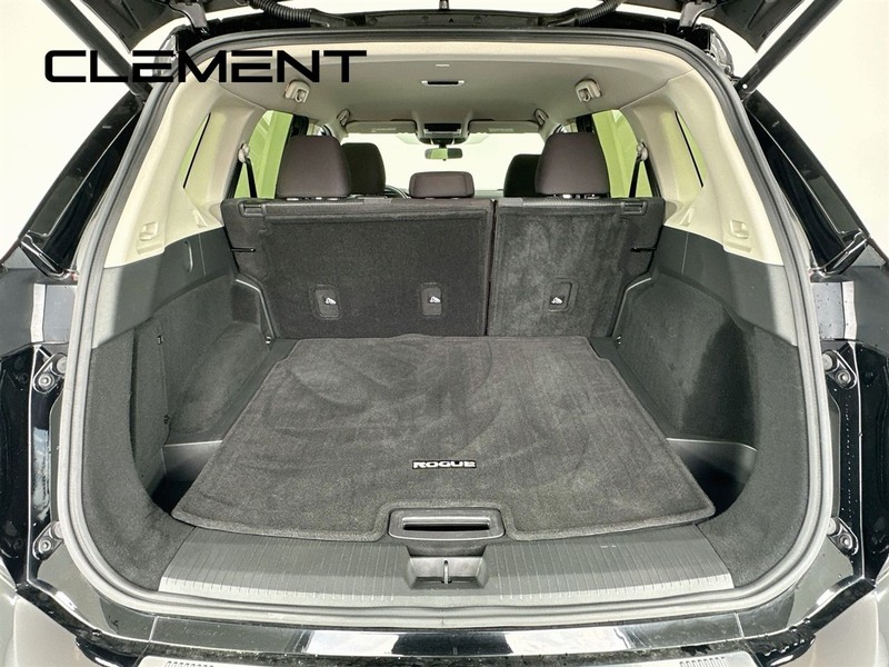 Nissan Rogue Vehicle Image 11