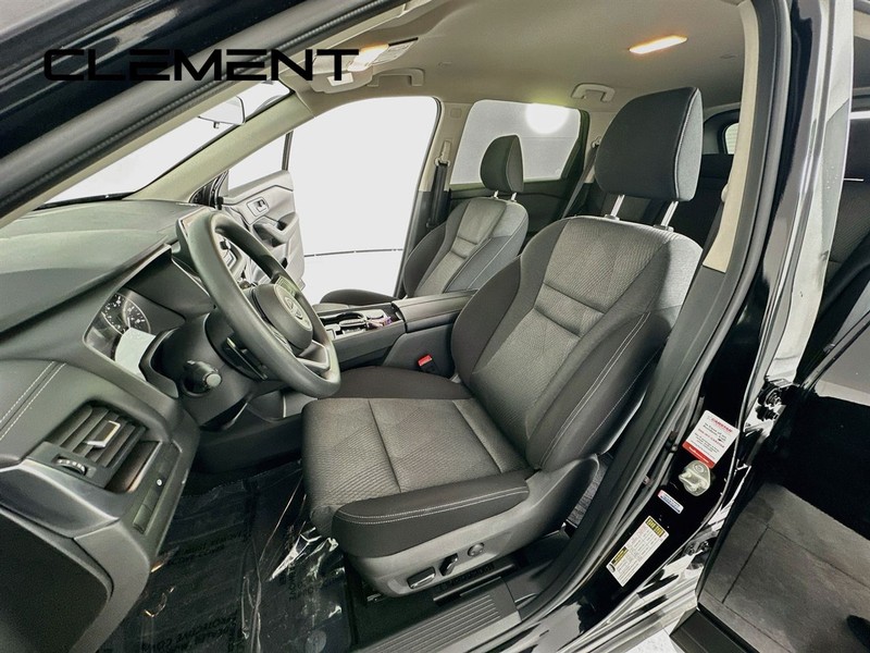 Nissan Rogue Vehicle Image 28