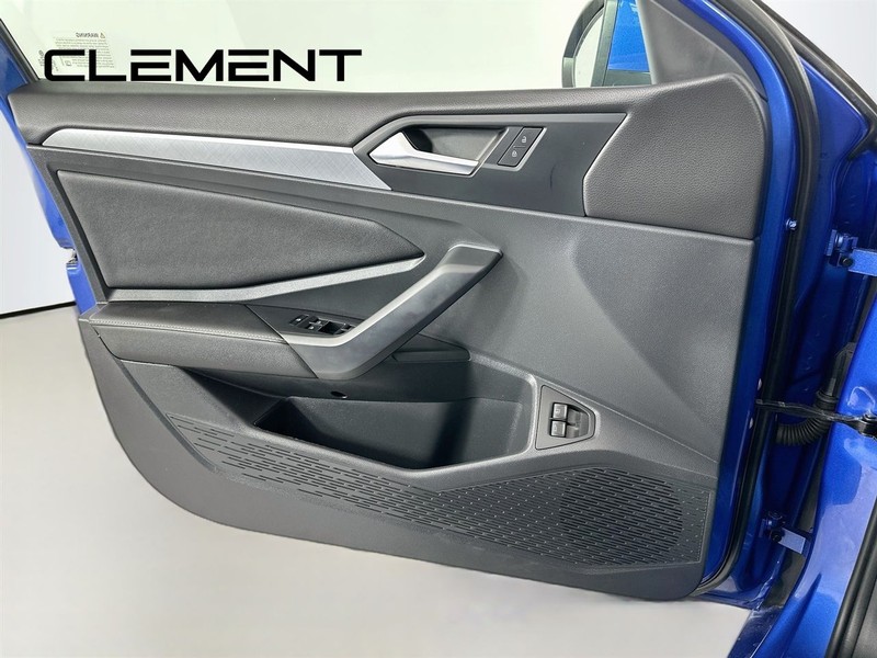 Volkswagen Jetta Vehicle Image 26
