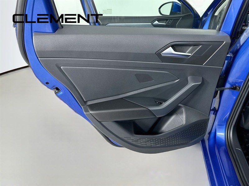 Volkswagen Jetta Vehicle Image 29
