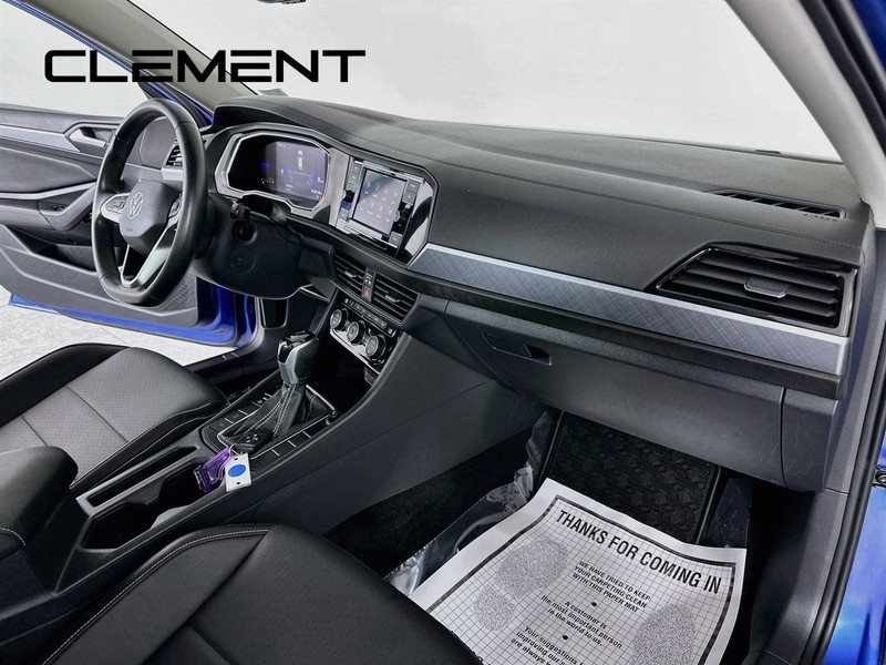 Volkswagen Jetta Vehicle Image 32