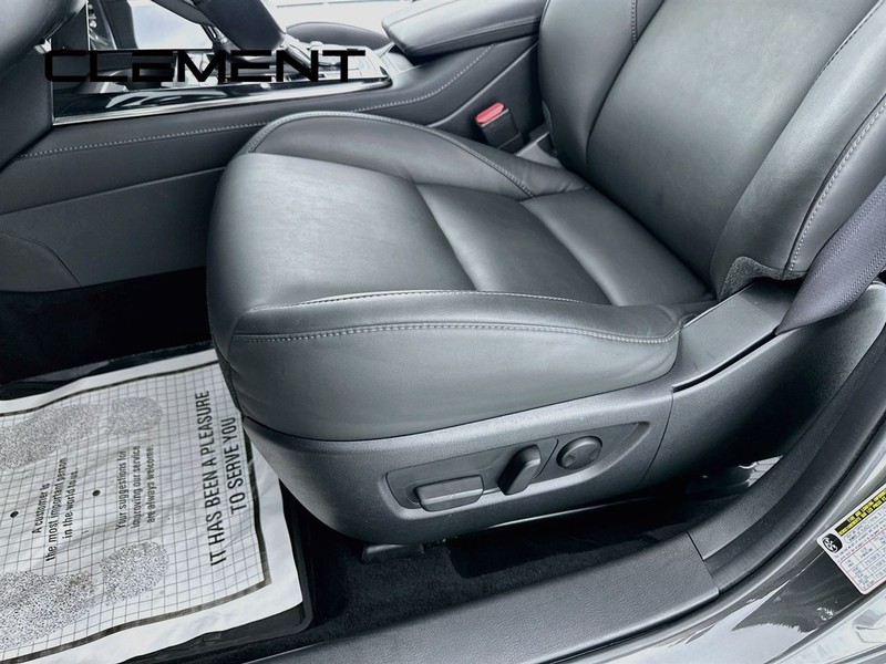 Mazda CX-30 Vehicle Image 28