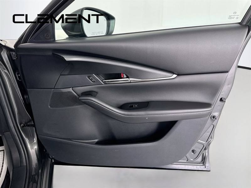 Mazda CX-30 Vehicle Image 34