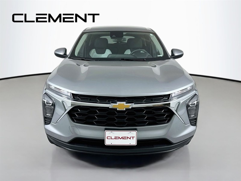 Chevrolet Trax Vehicle Image 03