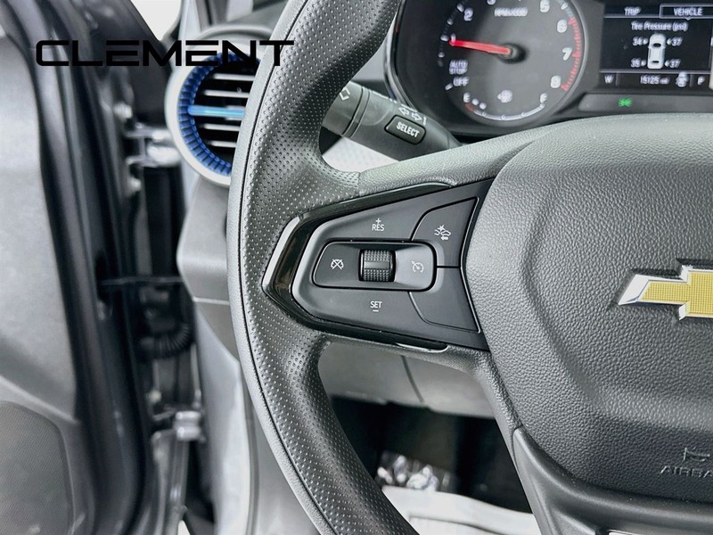 Chevrolet Trax Vehicle Image 16