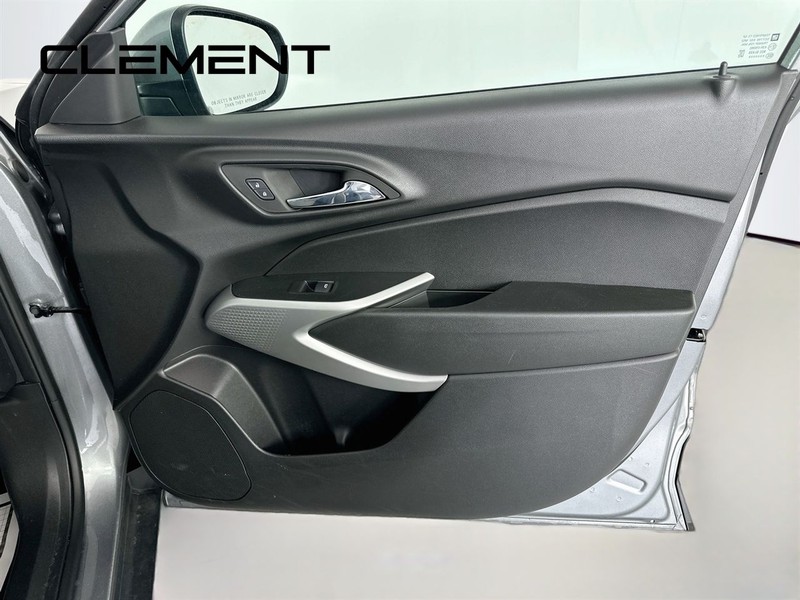 Chevrolet Trax Vehicle Image 34