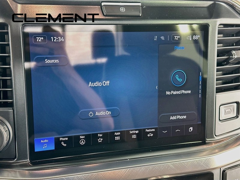 Ford Super Duty F-450 DRW Vehicle Full-screen Gallery Image 19