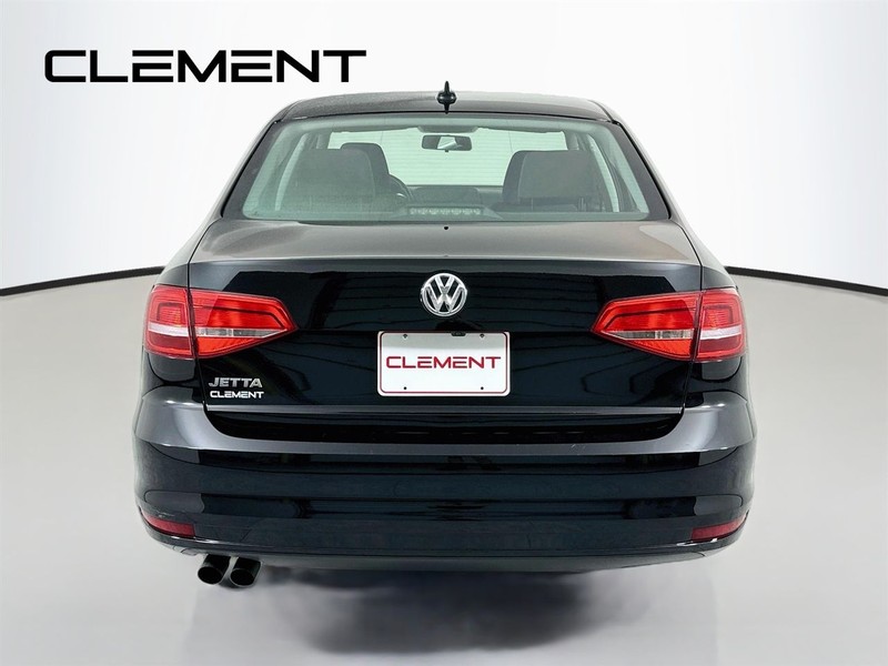 Volkswagen Jetta Sedan Vehicle Image 08
