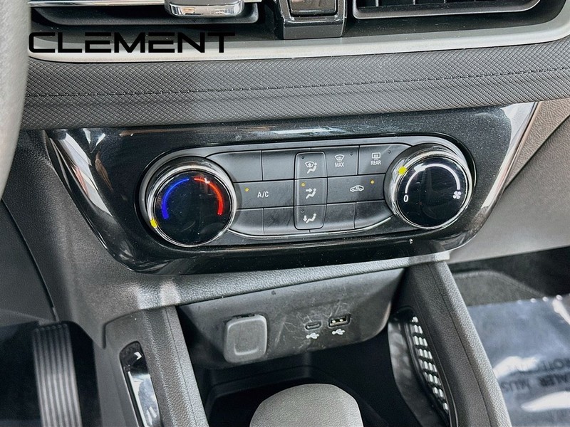 Chevrolet Trailblazer Vehicle Image 22