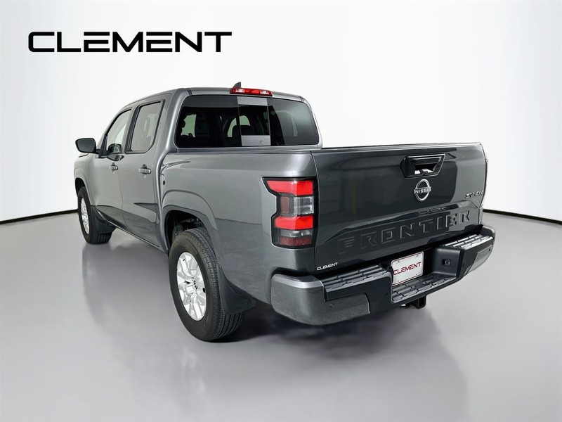 Nissan Frontier Vehicle Image 10