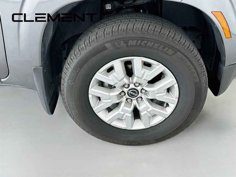 Nissan Frontier Vehicle Image 35