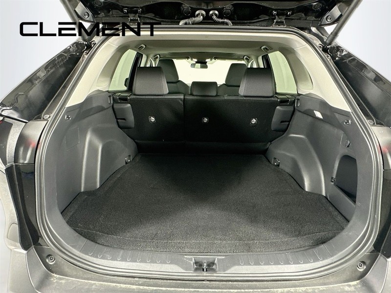 Toyota RAV4 Vehicle Image 11