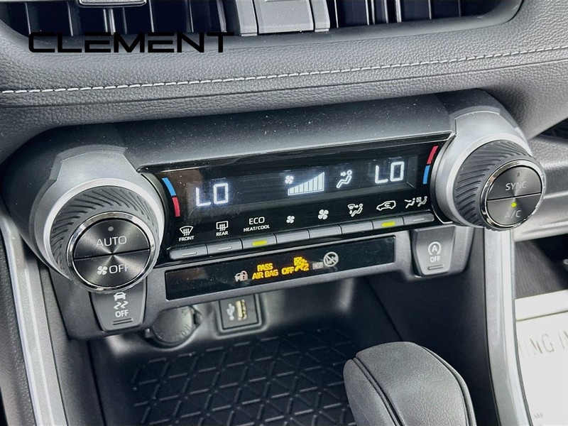 Toyota RAV4 Vehicle Image 22
