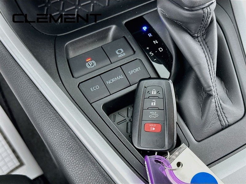 Toyota RAV4 Vehicle Image 23