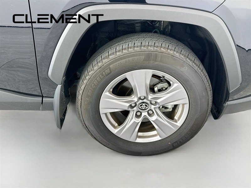 Toyota RAV4 Vehicle Image 35