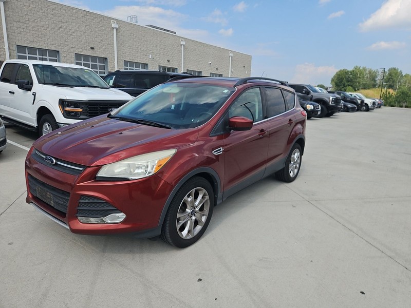 Ford Escape Vehicle Image 02