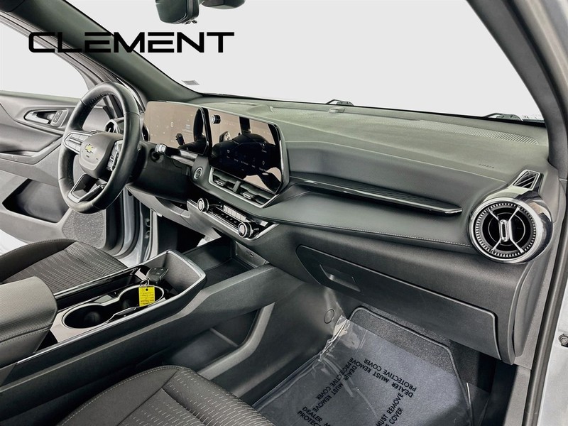 Chevrolet Equinox Vehicle Full-screen Gallery Image 33