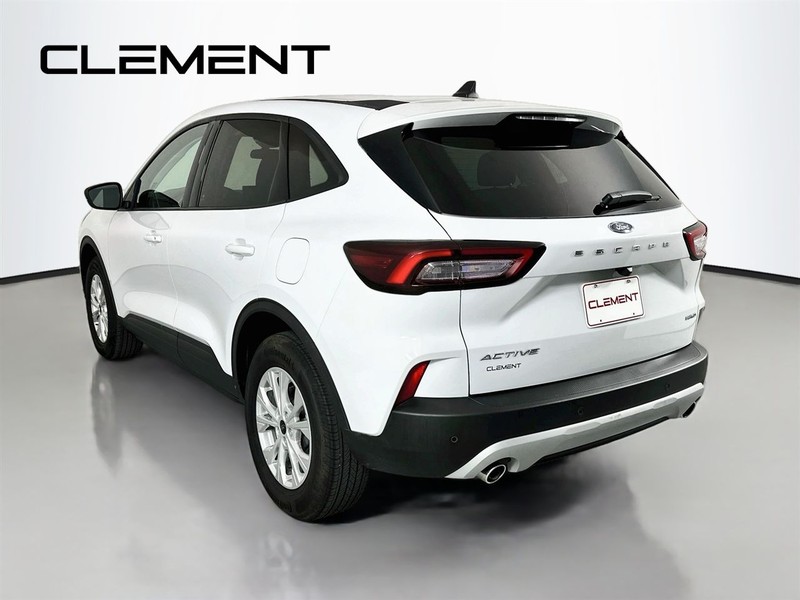 Ford Escape Vehicle Image 10