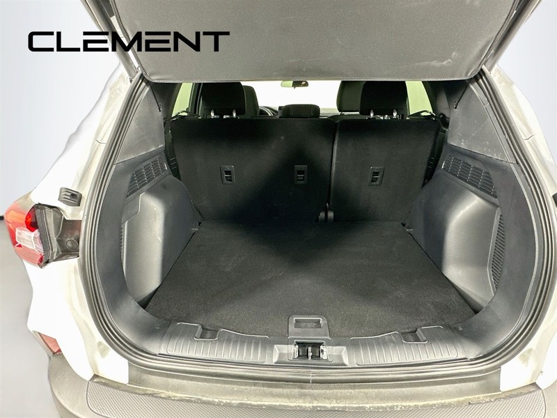 Ford Escape Vehicle Image 11