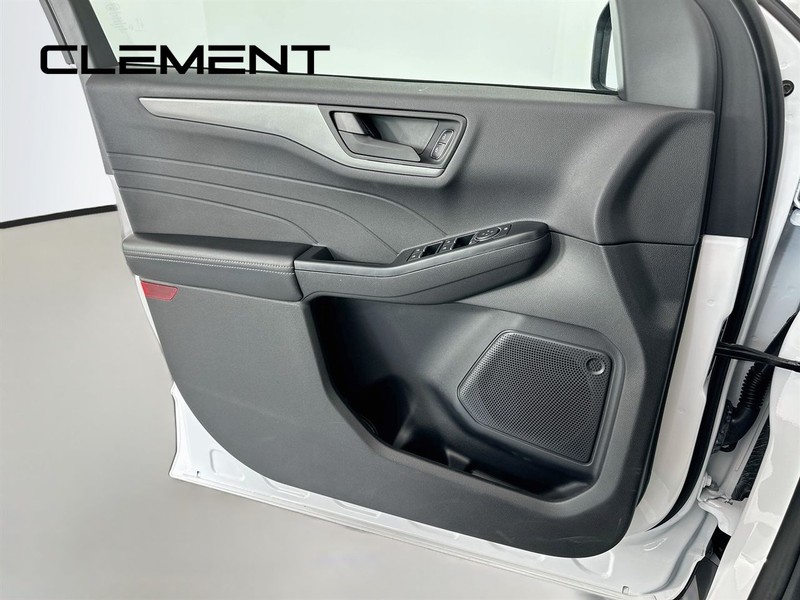 Ford Escape Vehicle Image 26