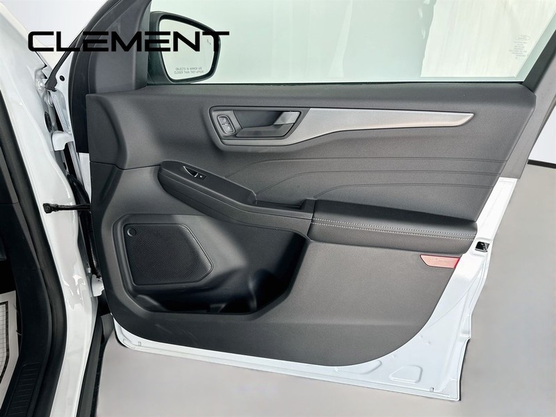 Ford Escape Vehicle Image 33