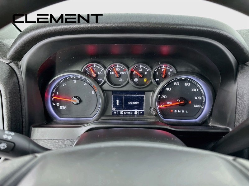 Chevrolet Silverado 2500HD Vehicle Image 17
