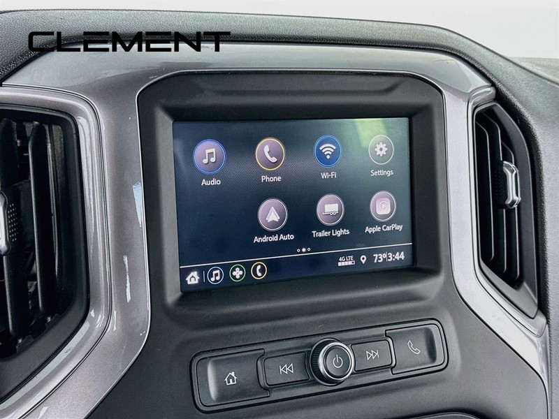 Chevrolet Silverado 2500HD Vehicle Image 18