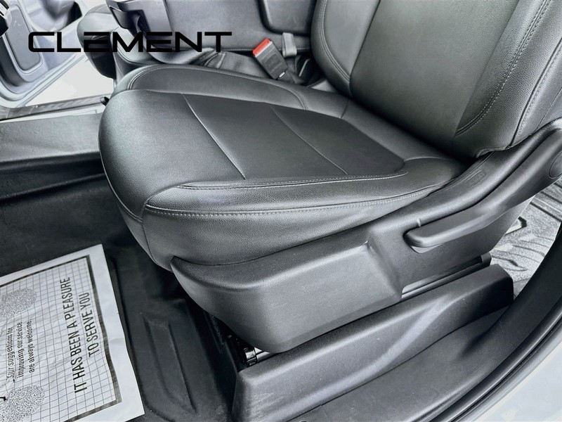 Chevrolet Silverado 2500HD Vehicle Image 26