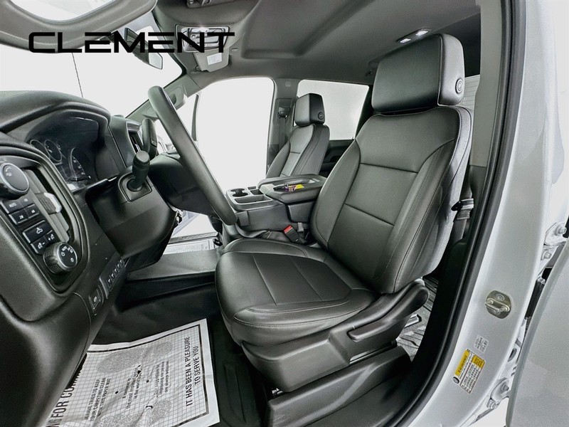 Chevrolet Silverado 2500HD Vehicle Image 27