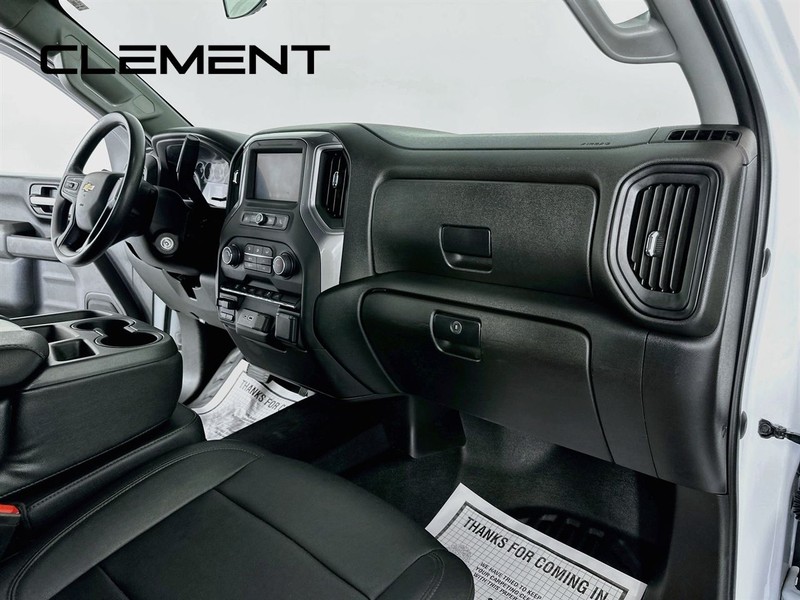 Chevrolet Silverado 2500HD Vehicle Image 31