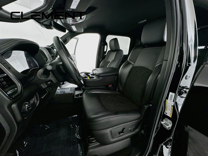 Ram 2500 Vehicle Image 28