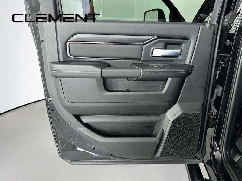 Ram 2500 Vehicle Image 29