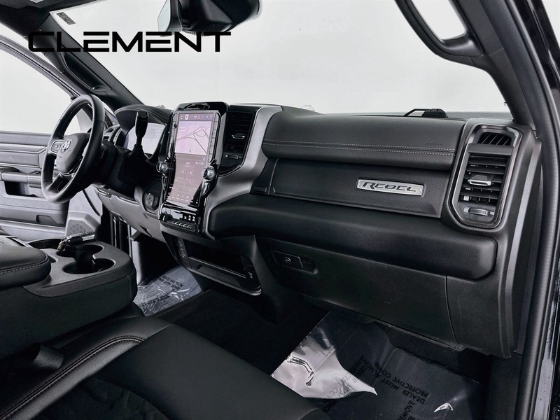 Ram 2500 Vehicle Image 32