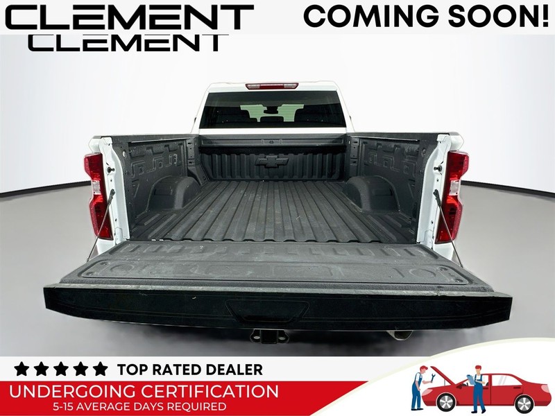 Chevrolet Silverado 2500HD Vehicle Full-screen Gallery Image 11
