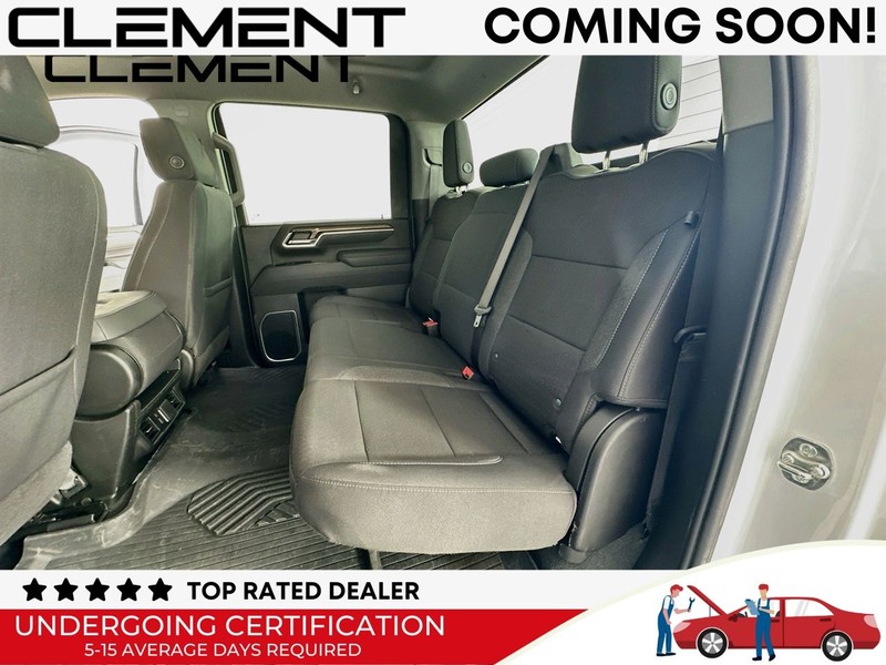 Chevrolet Silverado 2500HD Vehicle Full-screen Gallery Image 31