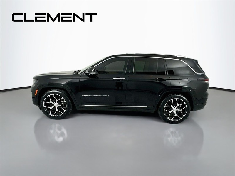 Jeep Grand Cherokee Vehicle Image 06