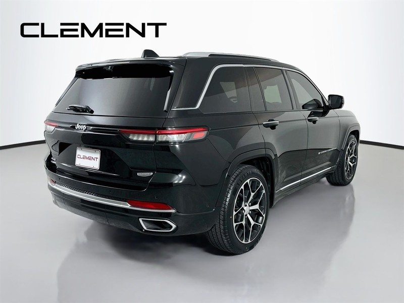Jeep Grand Cherokee Vehicle Image 07