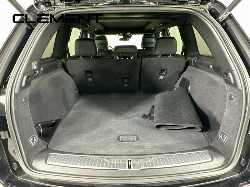 Jeep Grand Cherokee Vehicle Image 11