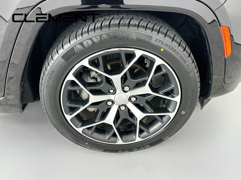 Jeep Grand Cherokee Vehicle Image 38