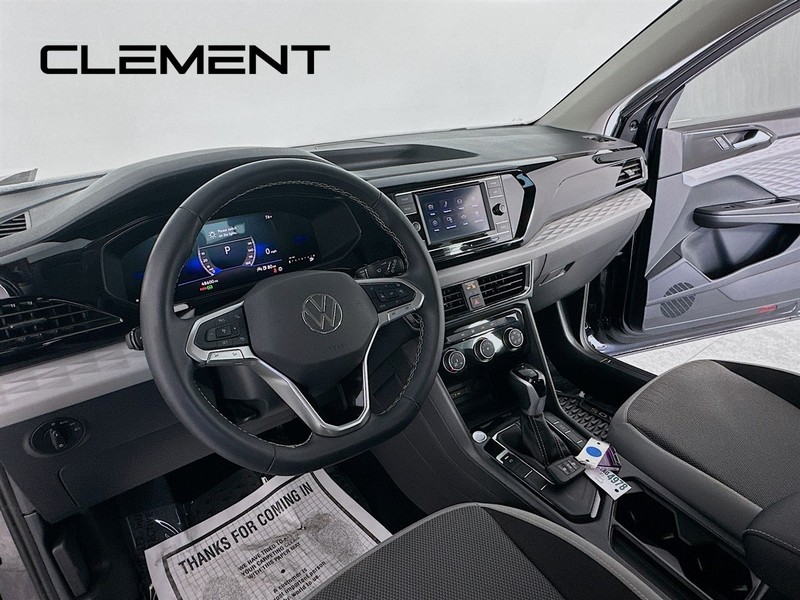 Volkswagen Taos Vehicle Image 10
