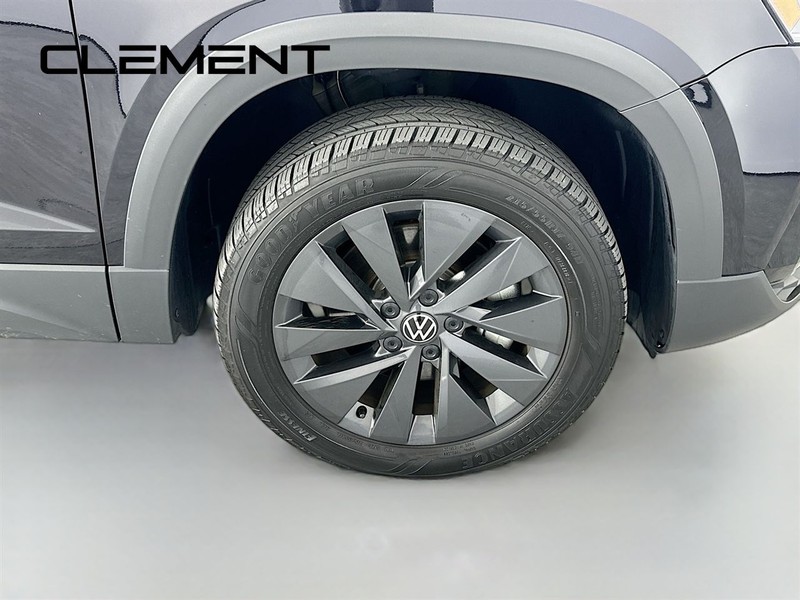 Volkswagen Taos Vehicle Image 30