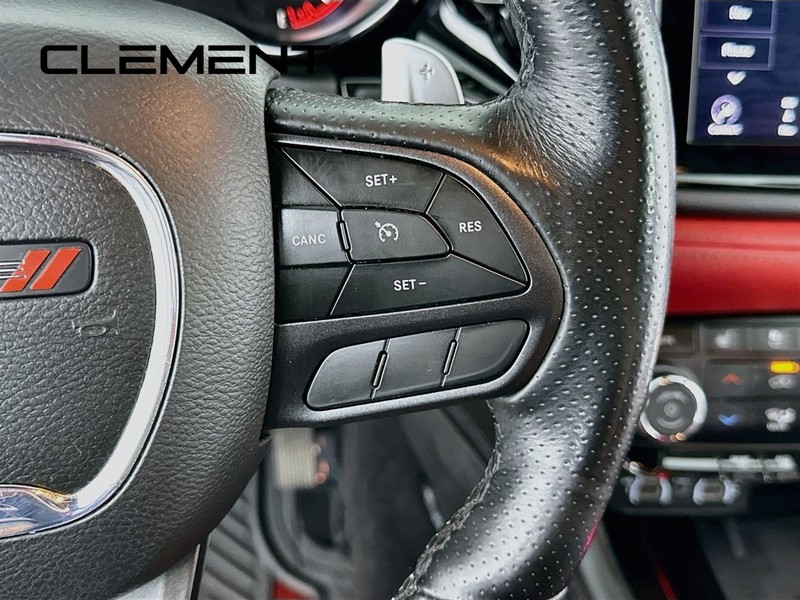 Dodge Durango Vehicle Full-screen Gallery Image 17